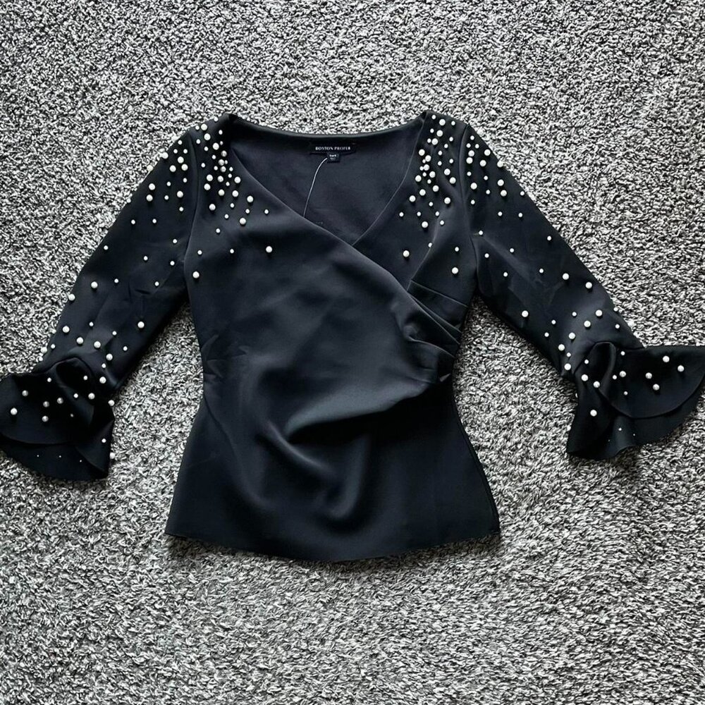 NWT Boston Proper Black Pearl Embellished Blouse Size 6 Ruffle Sleeves Babydoll